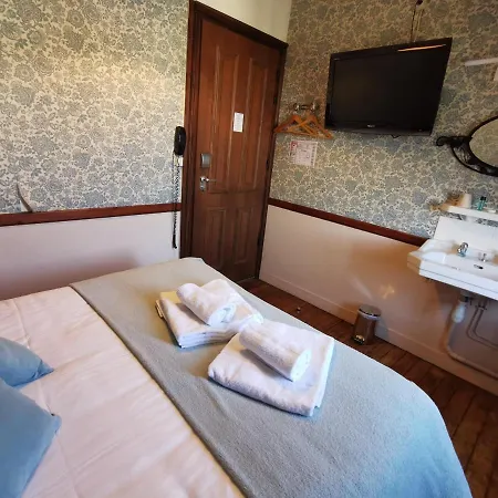 Отель La Manoir De La Salamandre Этрета