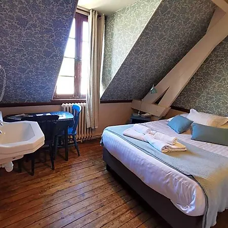 La Manoir De La Salamandre Hotel 3*