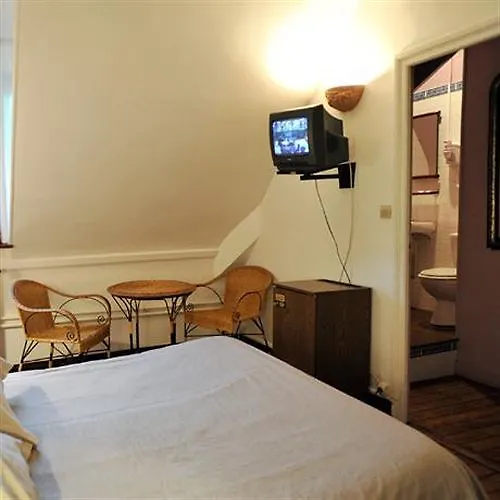 La Manoir De La Salamandre